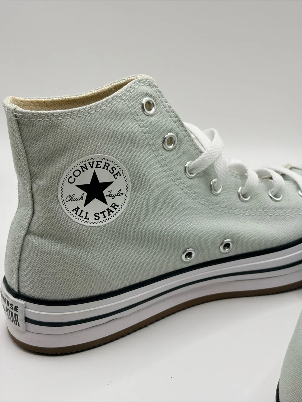 Converse high top